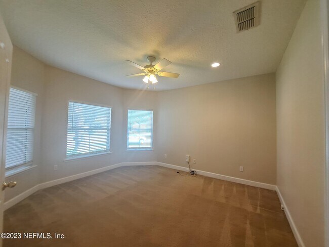 Building Photo - 938 Brook Hollow Ct