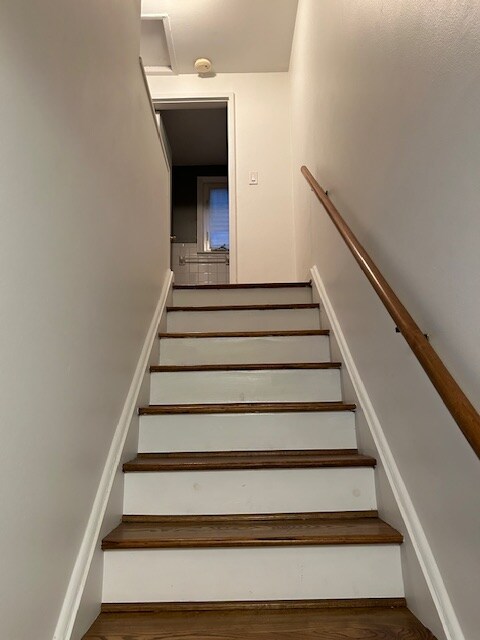 Building Photo - 1812 Graefield Rd