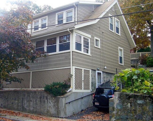 Foto del edificio - 158 Mount Vernon St