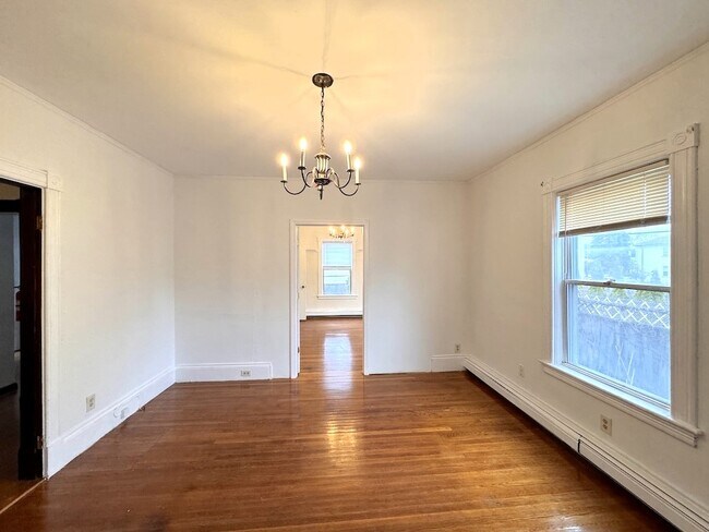 Building Photo - 45 Lyman Ave