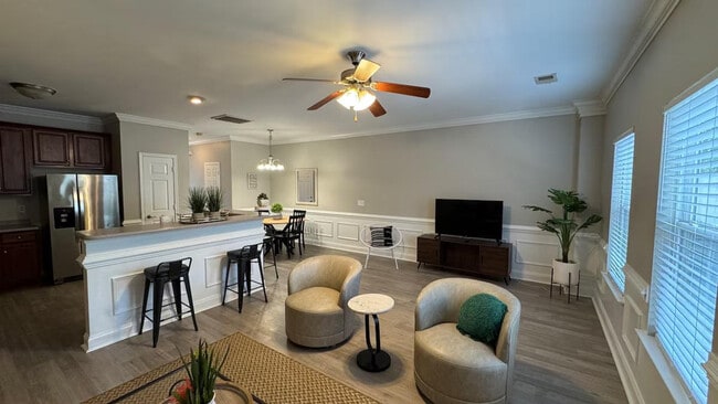 Foto del edificio - 115 Ponderosa Dr