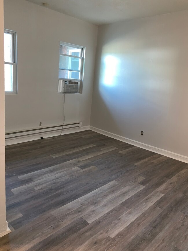 Foto del edificio - 526 E 8th Ave