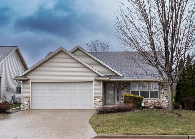 Foto del edificio - 3400 Riverstone Ct