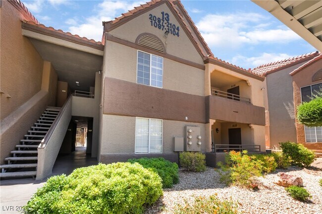 Foto del edificio - 2200 S Fort Apache Rd