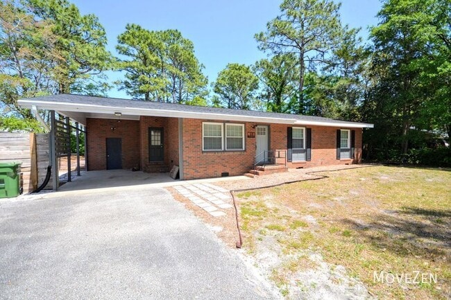 Photo - 23 Beauregard Dr House