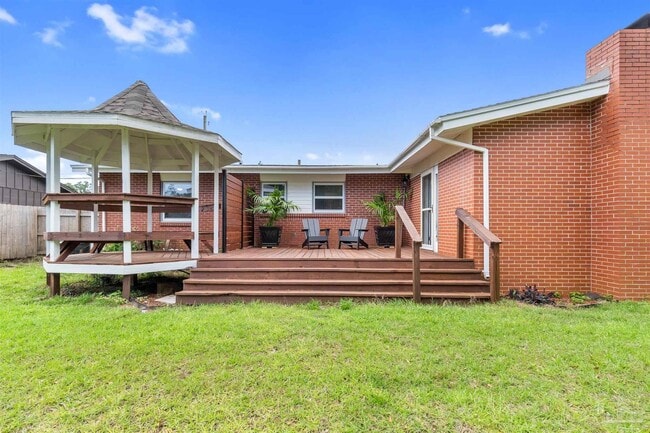 Foto del edificio - 3680 Whispering Pines Dr
