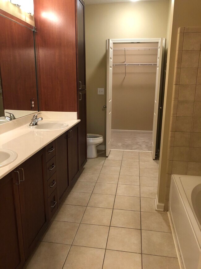 400 17th St NW Unit 1231, Atlanta, GA 30363 Condo for Rent in Atlanta