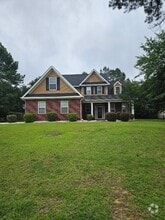 Building Photo - 204 Bridgehampton Way