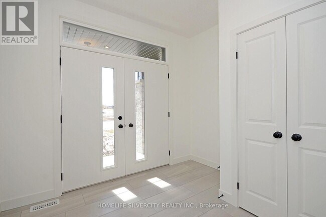 Photo du bâtiment - 2 Montgomery Wy