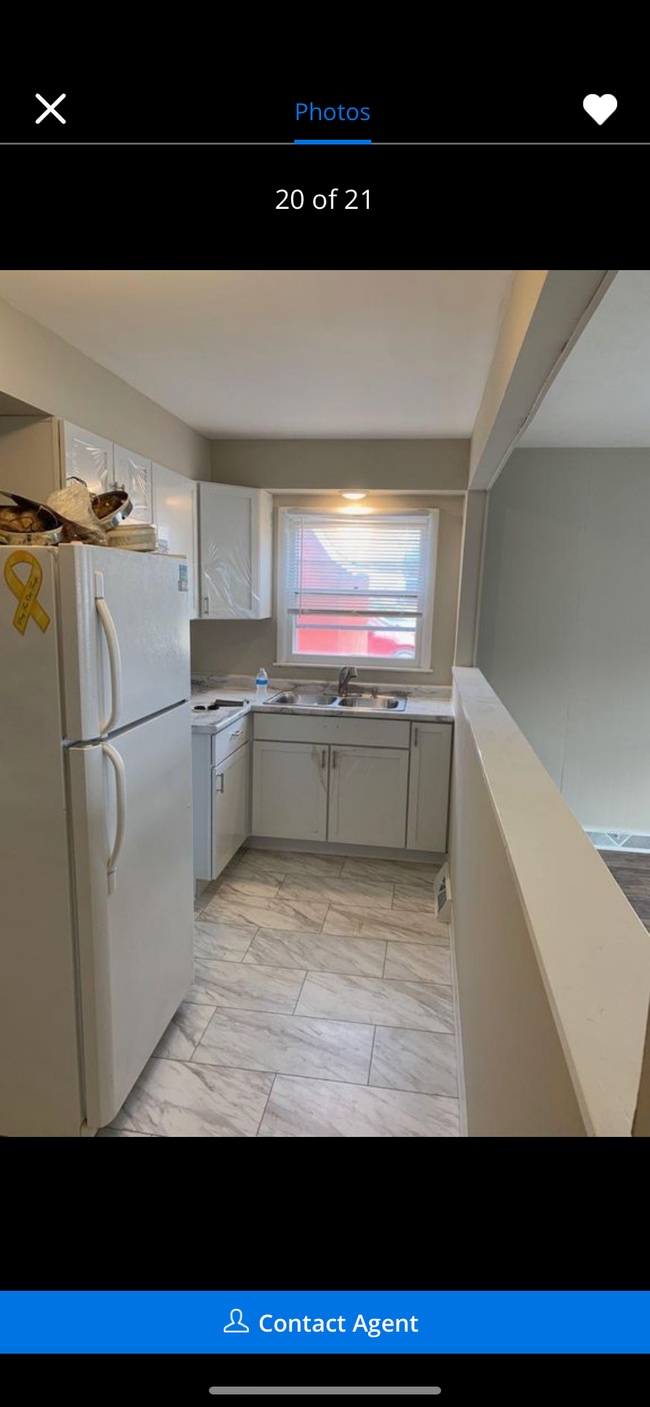 Building Photo - 193 Lake St