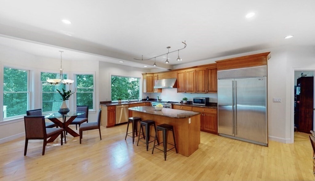 Primary Photo - 161 Brookline St