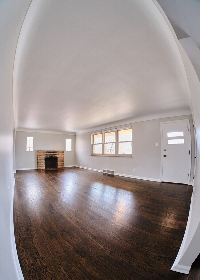 Foto del edificio - 2784 Breezy Way