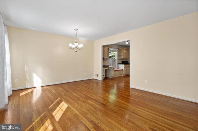 Building Photo - 12027 Devilwood Dr