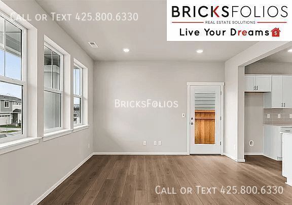Building Photo - Experience Brand New Living in the Tehaleh...