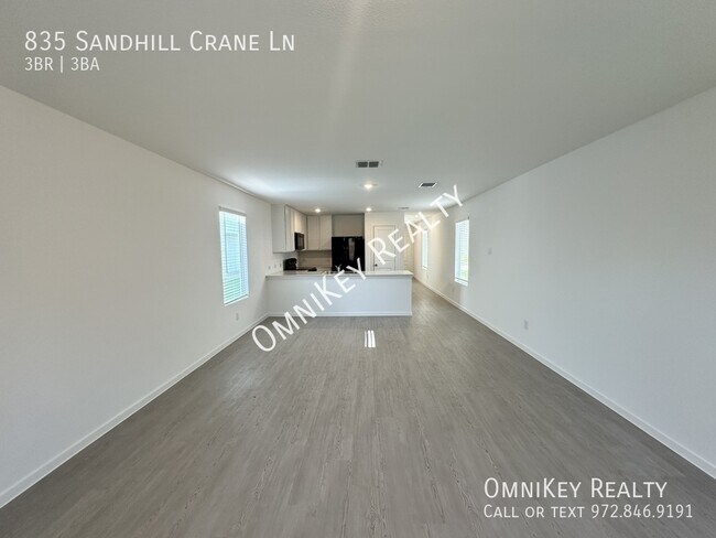 Foto del edificio - 835 Sandhill Crane Ln
