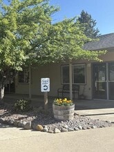 Building Photo - 800 Jasper Pl Building Photo - 800 Jasper Pl