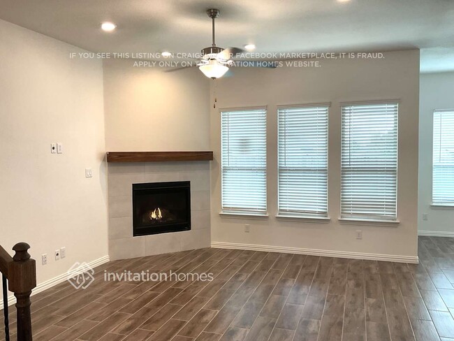 Foto del edificio - 14853 Gilley Ln