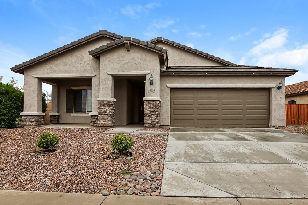 Primary Photo - 10820 E Topaz Ave