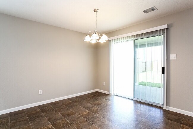 Foto del edificio - 7802 Sagemark Ridge Dr