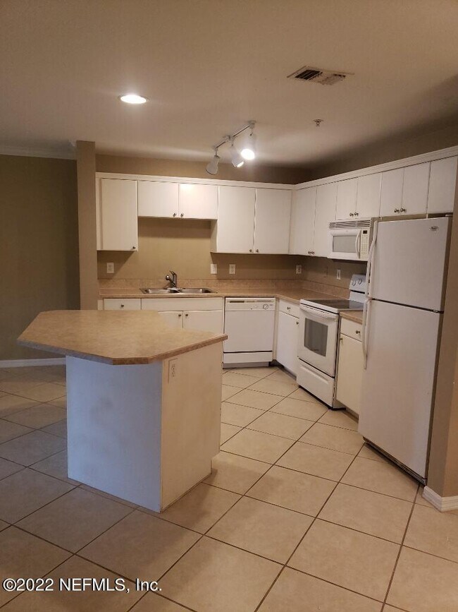 3591 Kernan Blvd S Unit 220, Jacksonville, FL 32224 Condo for Rent in