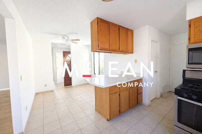 Foto del edificio - Three Bedroom Home in Desert Hot Springs