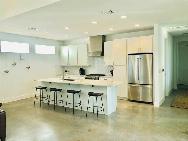Foto del edificio - 3504 Gonzales St
