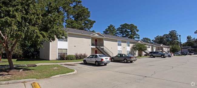 Building Photo - Springtree Apartments