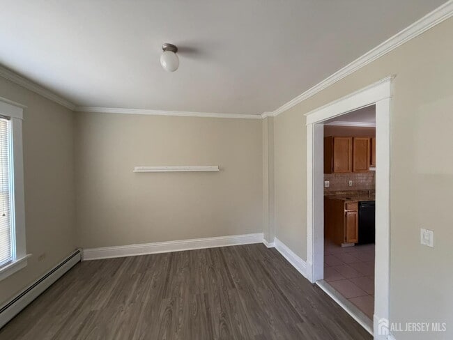 Foto del edificio - 628 Grove Ave