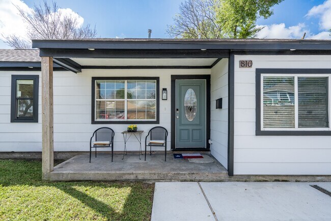 Foto del edificio - 810 Jerry St
