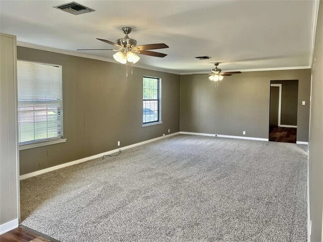 Foto del edificio - 108 W 15th St