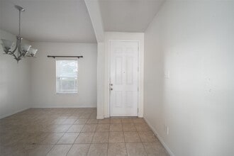 Building Photo - 19543 Otter Trail Ct