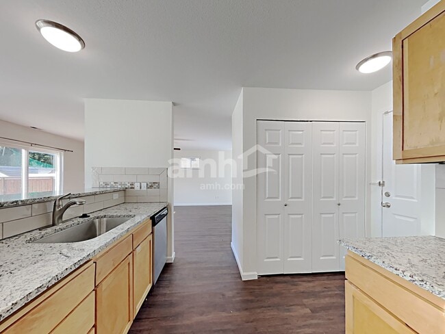 Foto del edificio - 4822 104th Pl NE