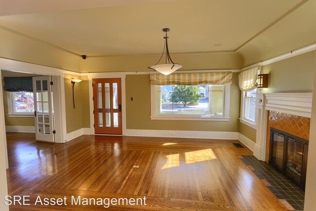 Foto del edificio - 4 br, 3 bath House - 1265 Hanchett Ave