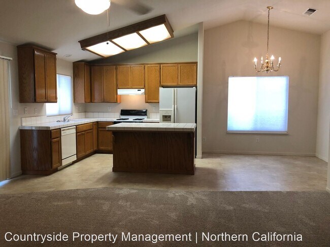 Building Photo - 3 br, 2 bath House - 2617 Mozart Drive