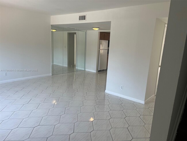 Foto del edificio - 5624 Blueberry Ct