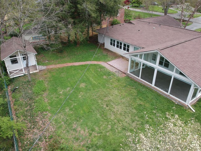 Foto del edificio - 7026 Shadyland Dr SW