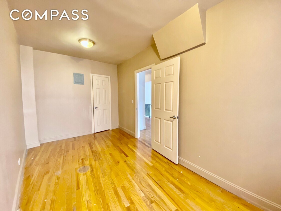 690 Fort Washington Ave Unit 6A, New York, NY 10040 Room for Rent in