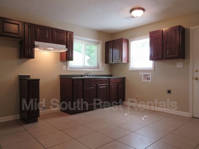 Foto del edificio - 4125 Kenosha Rd