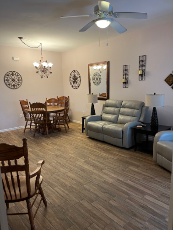 Building Photo - 15433 Bellamar Cir