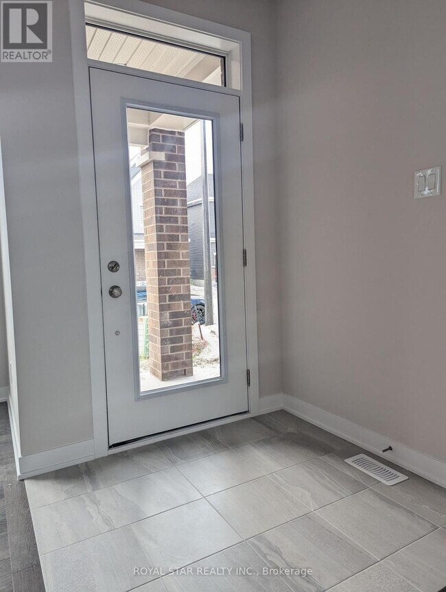 Building Photo - 788 Eminence St