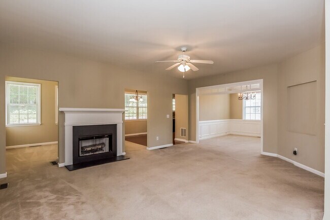 Foto del edificio - 6049 Brookmere Ln SE