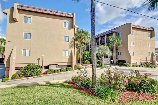 Foto del edificio - Oceanfront Long-Term Rental at Sand Dollar...