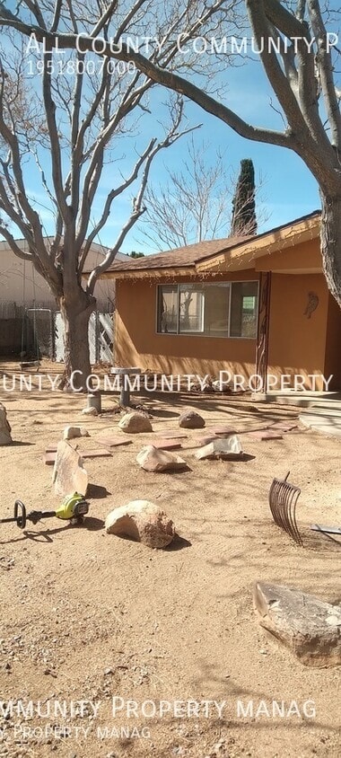 Primary Photo - 7416 Palm Ave