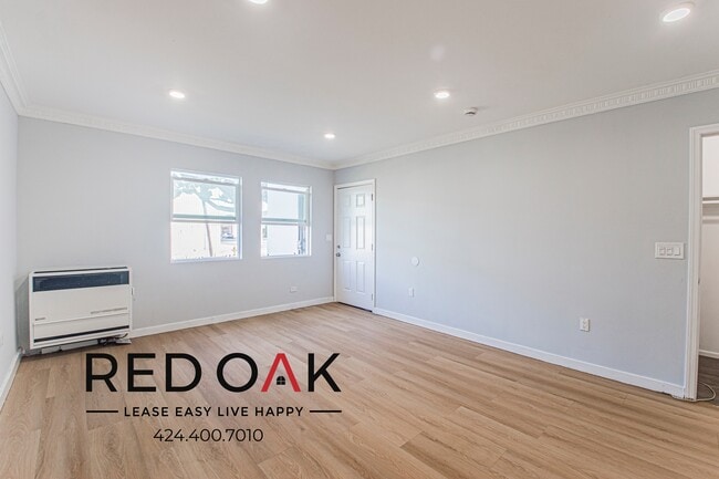 Building Photo - 3525 W 63rd St