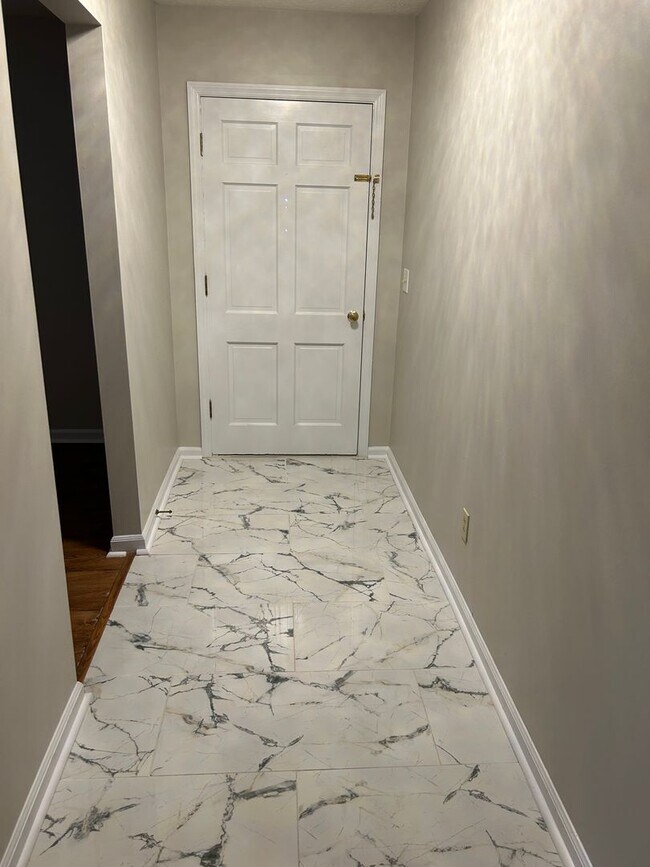 Foto del edificio - 3 bedroom 2 bath Windsor Park