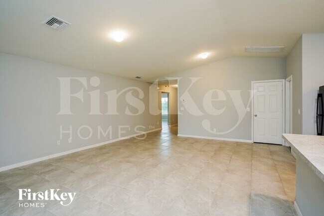 Foto del edificio - 1606 NE 35th Terrace