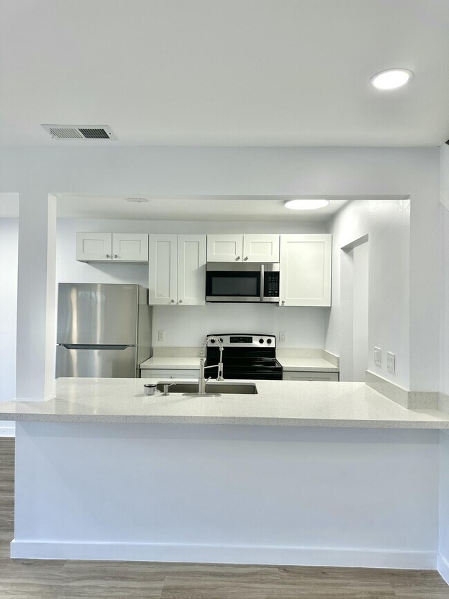 Foto del edificio - 906 E Tiffany Dr