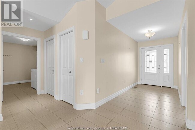 Building Photo - 1177 HAYES