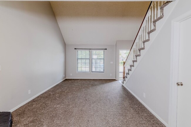 Building Photo - 6811 W 149th Terrace