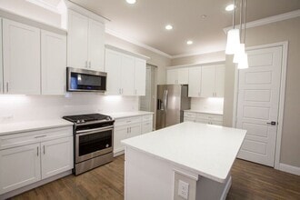 Building Photo - 8586 Church St